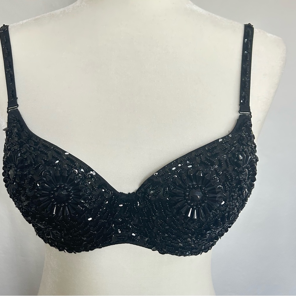 Beautiful bead details bra detachable straps size 38/M,L